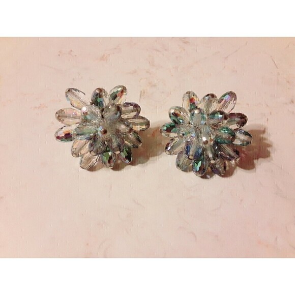 VTG Coro CLIP-ON EARRINGS 40s Retro Glam Grandmacore flower burst beads BLUE - Picture 3 of 9